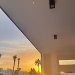 Modern Designer Apartmán *