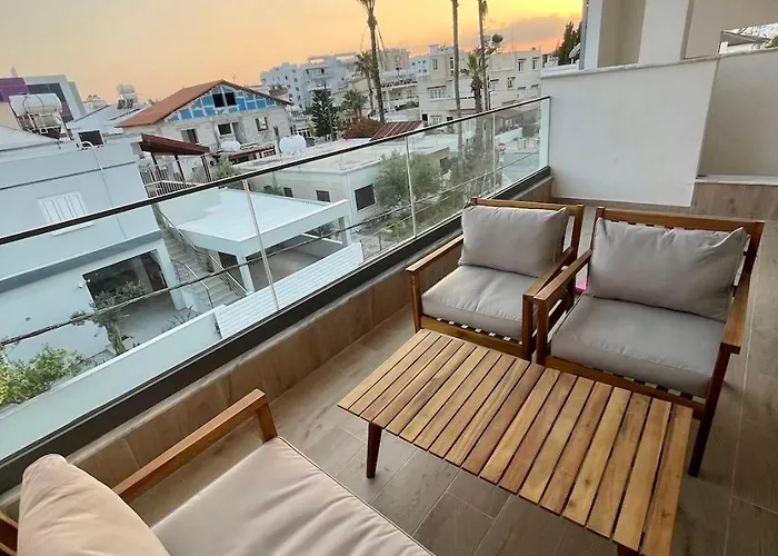 Modern Designer Apartmán Larnaca