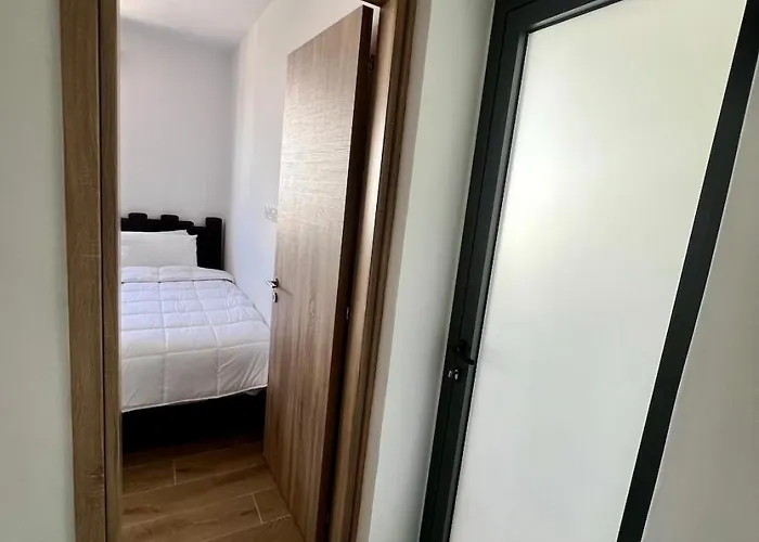 Apartment Modern Designer Larnaca